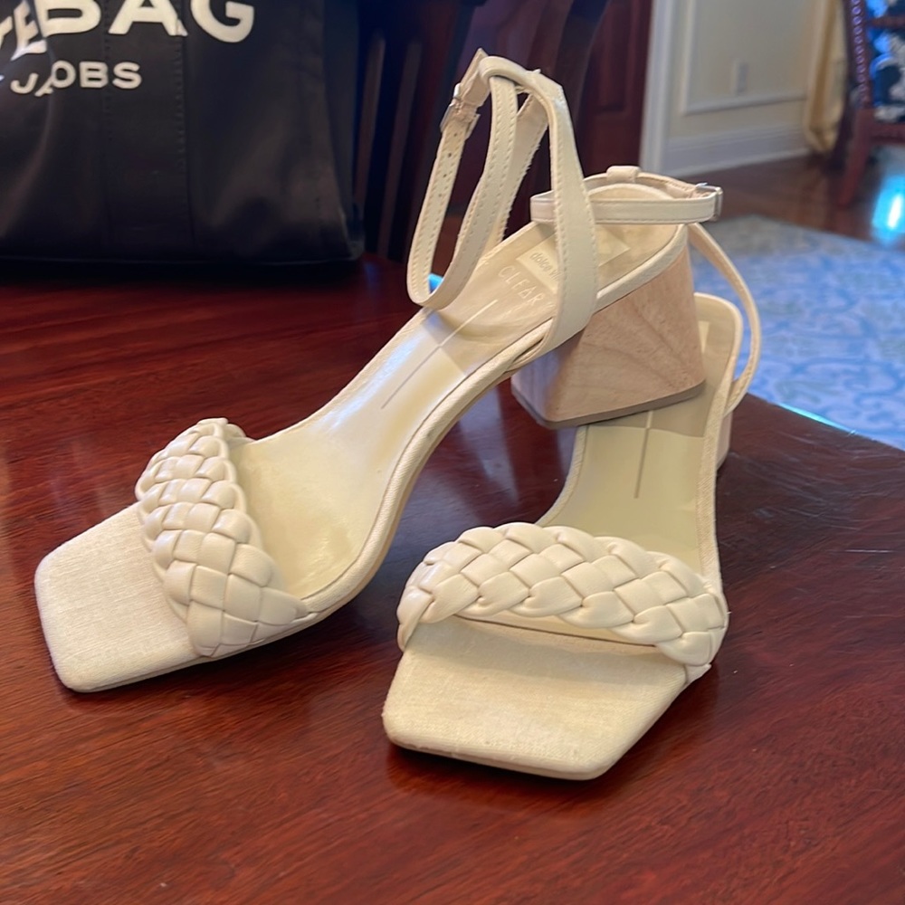 Dolce Vita Maren Ivory Sandal. Brand New!